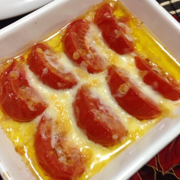 簡単だけど美味しい☆トマトのチーズ焼き